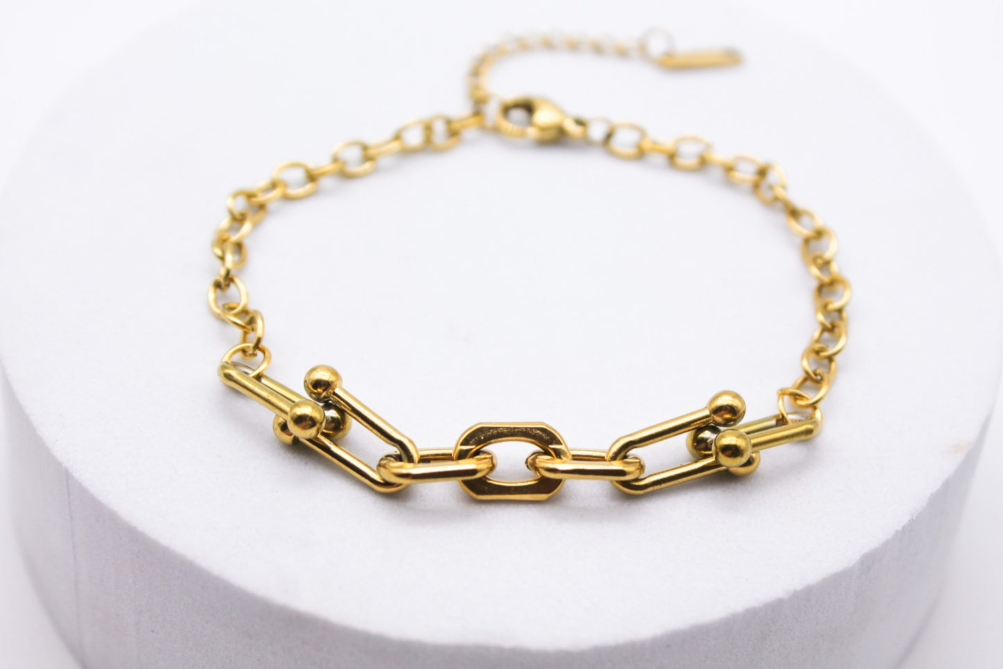 PULSERA CADENAS COMBINADAS TFY; TONO DORADO