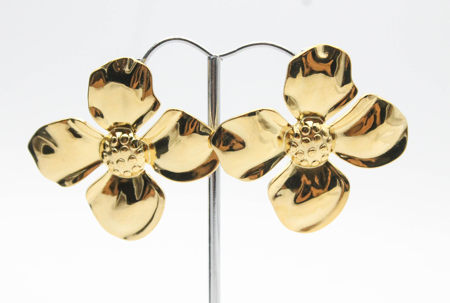 ARETES FLOR MAXI 40MM; TONO DORADO*