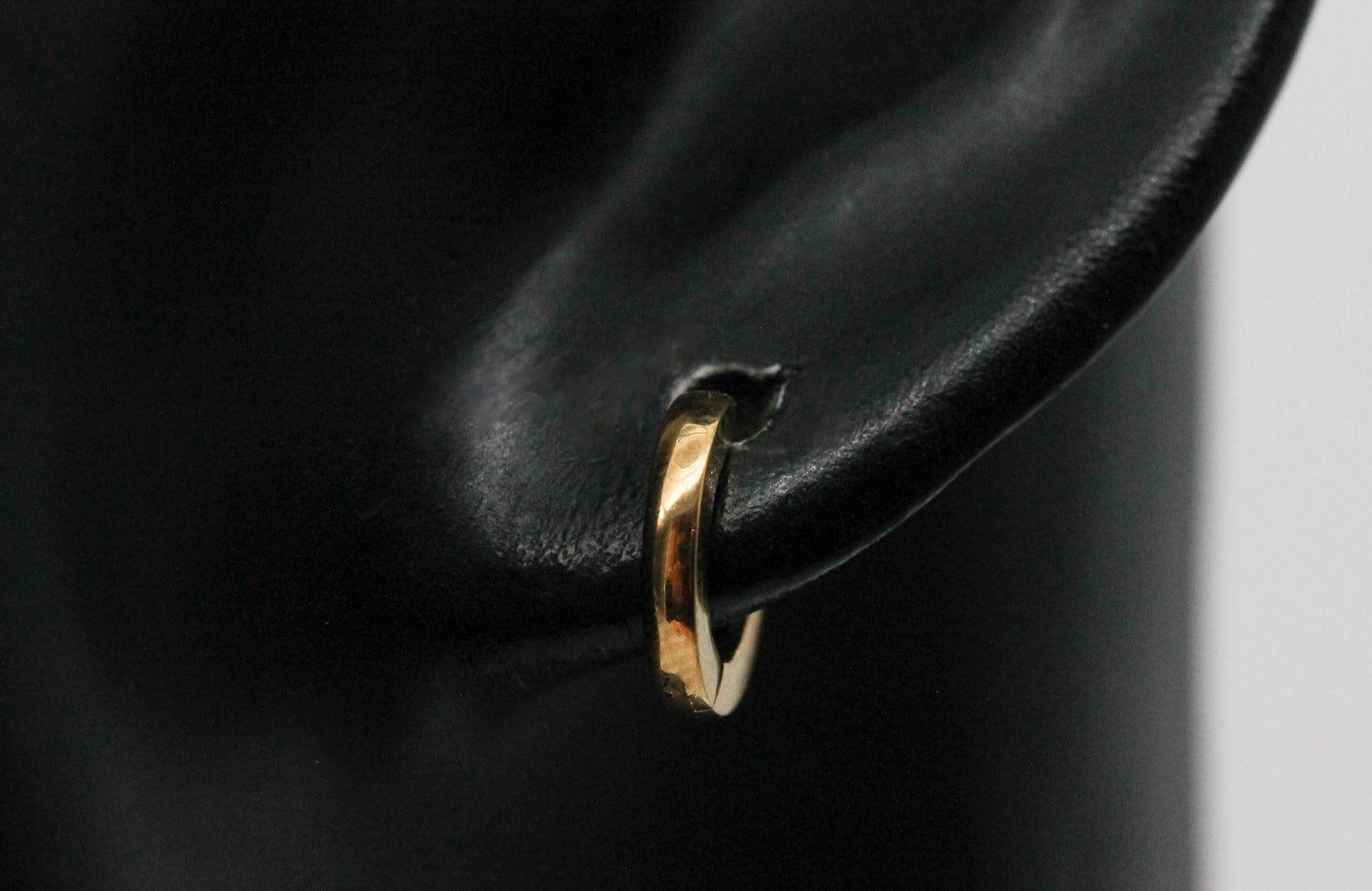 HUGGIE LISO PLANO 10X3MM; TONO DORADO