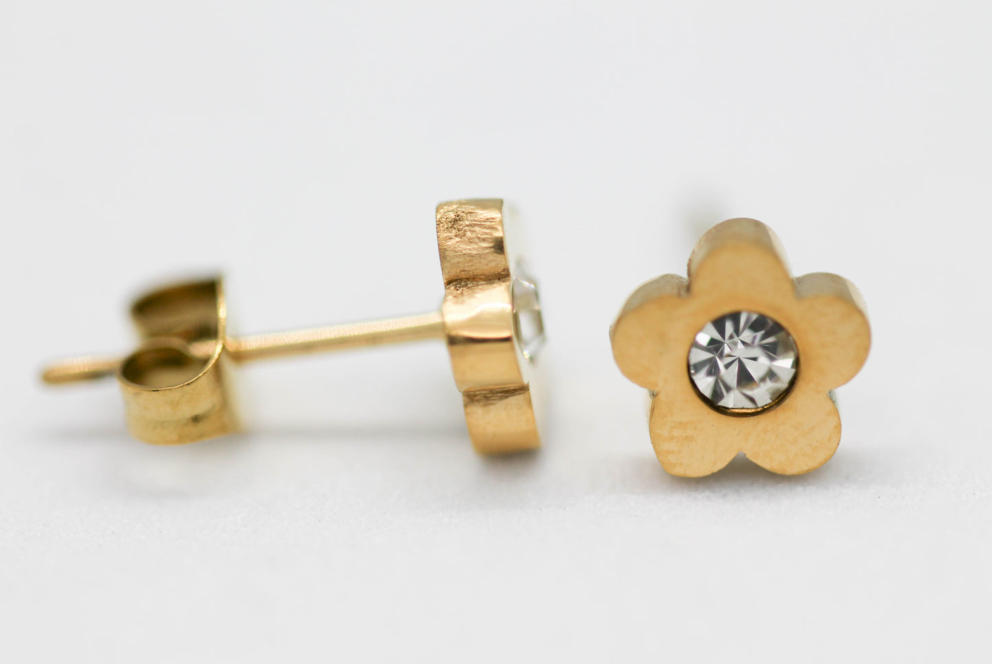 BROQUEL FLOR 5 PETALOS CIRCONIA 7MM; TONO DORADO