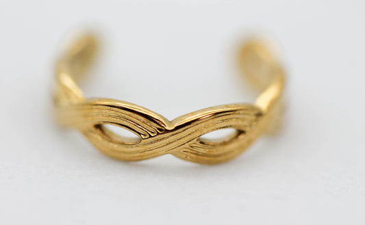 *EAR CUFF/ PIERNCIG FALSO/ CONCIENCIAS INFINITO LINEAS 4MM DE ANCHO , TONO DORADO*