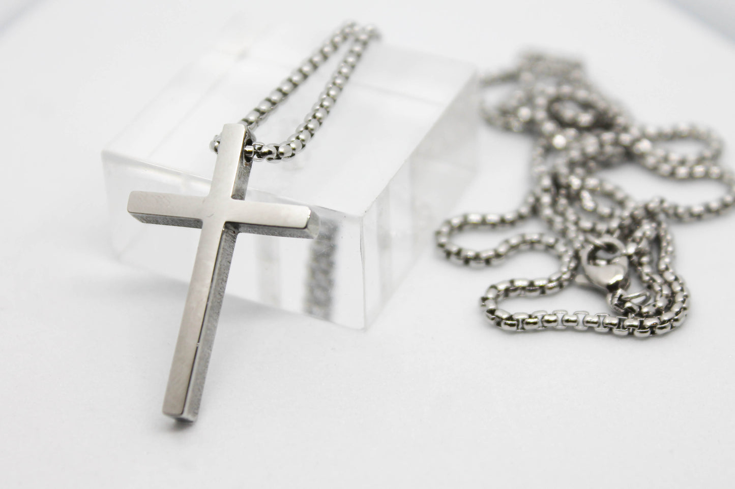 COLLAR CRUZ PLANA 30X20MM CADENA EN 3 MEDIDAS; TONO PLATEADO