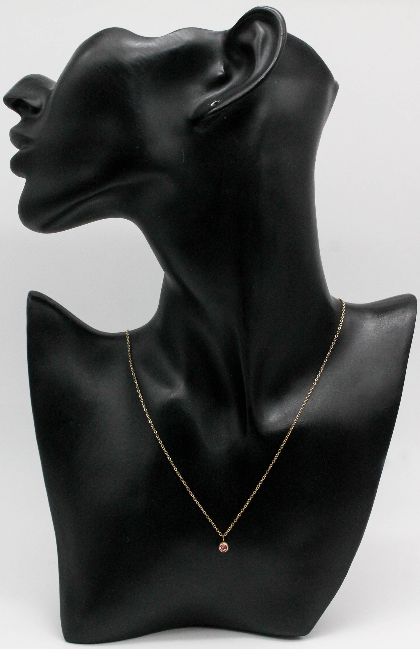 COLLAR CIRCONIA VARIOS COLORES ENCAPSULADA EN ESFERA 5 MM; CADENA AJUSTABLE, TONO DORADO