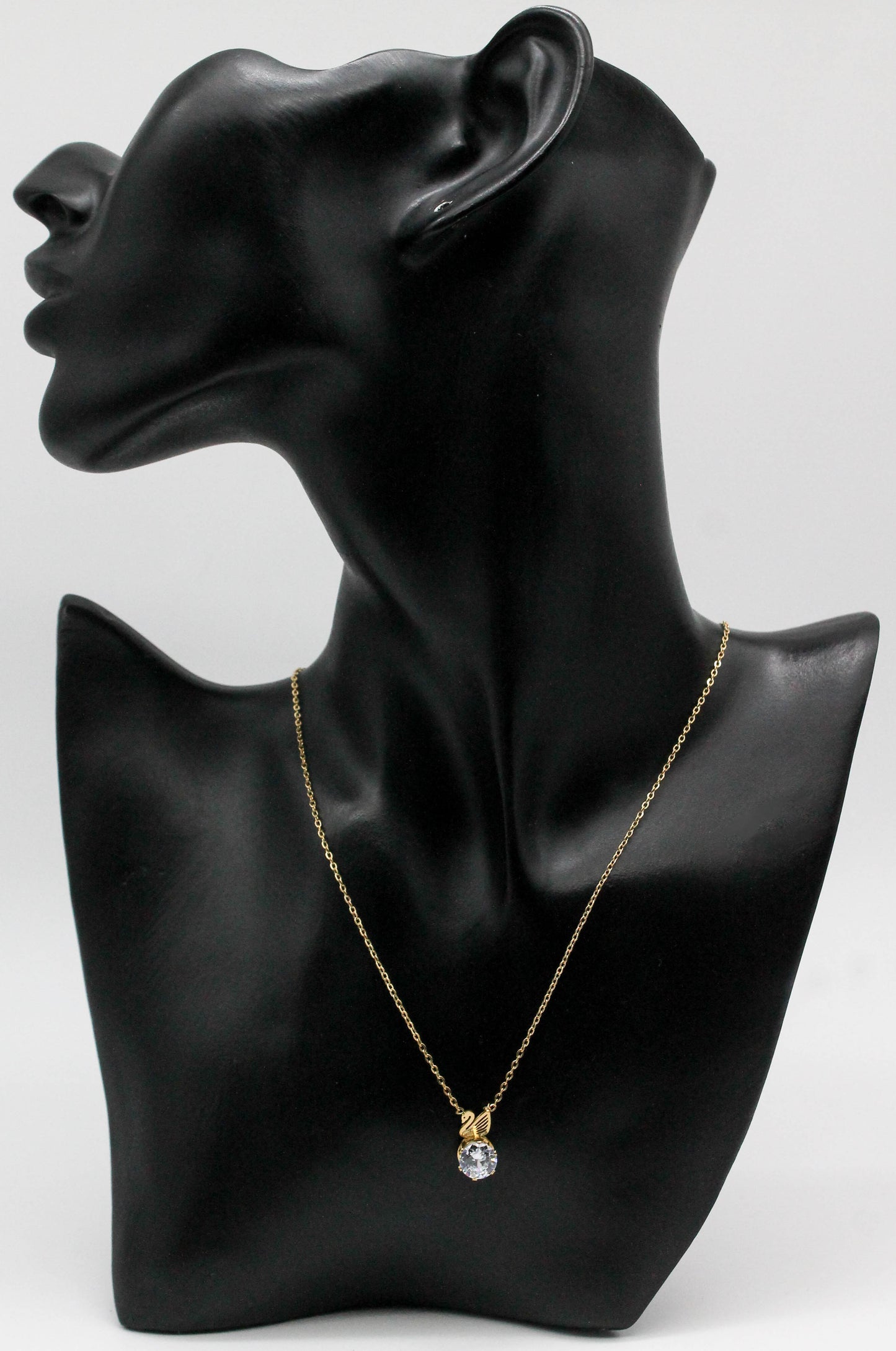 COLLAR CIRCONIA/CISNE 8MM 45CM + 5CM DE EXTENSION; TONO DORADO