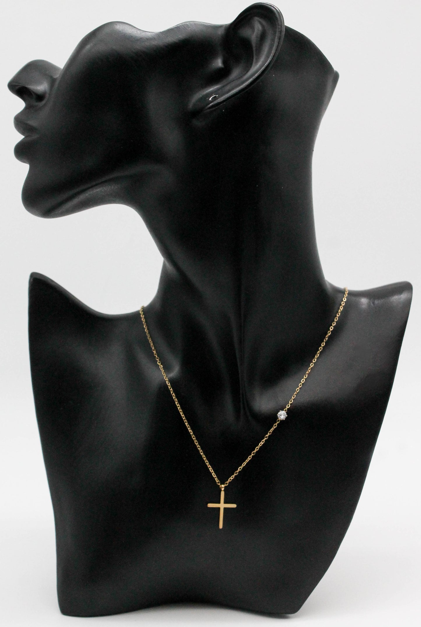 COLLAR CRUZ (20MM) CIRCONIA (5MM) 42CM + EXTENSION DE 5CM; TONO DORADO