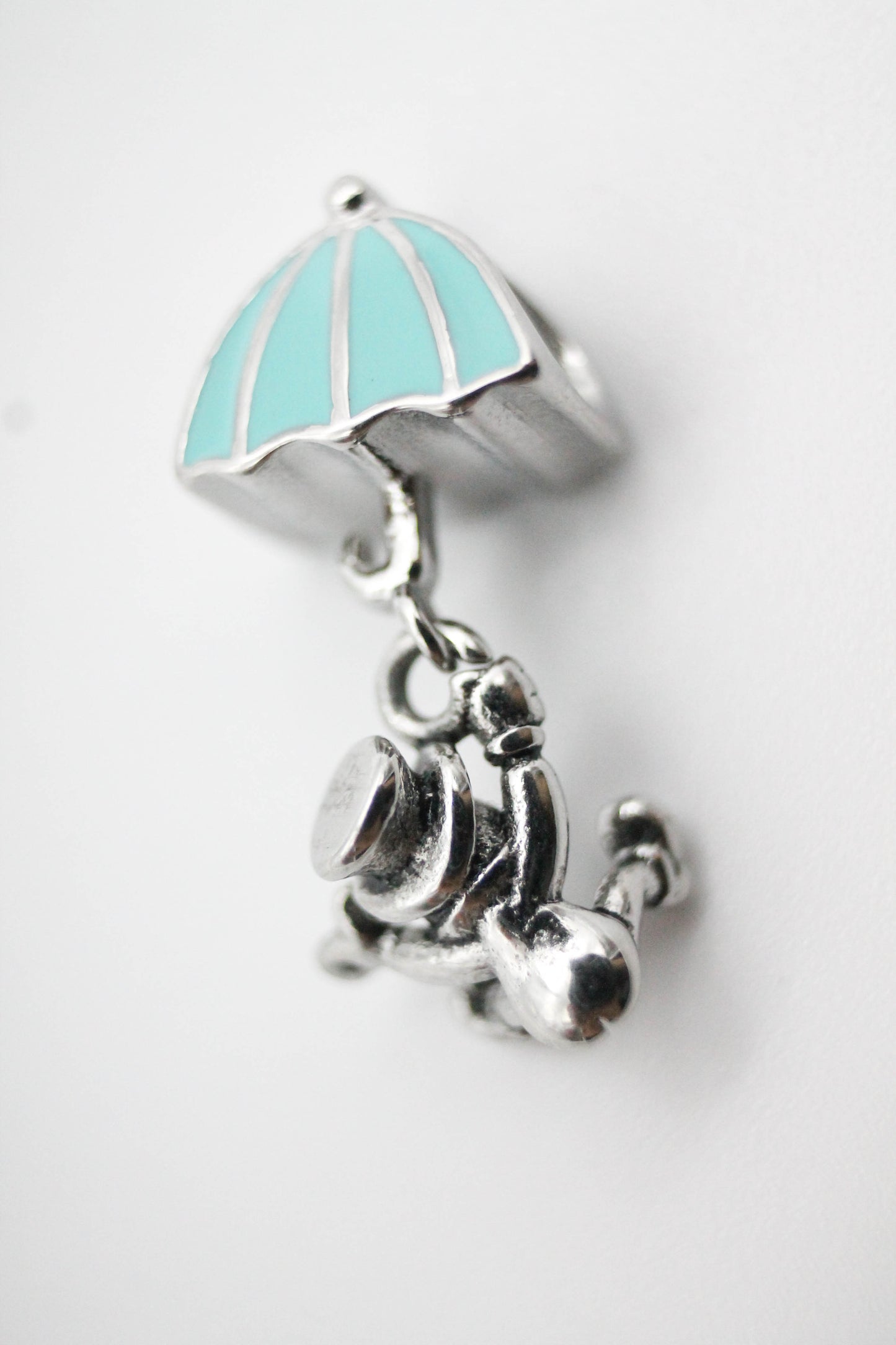CHARM PEPE EL GRILLO