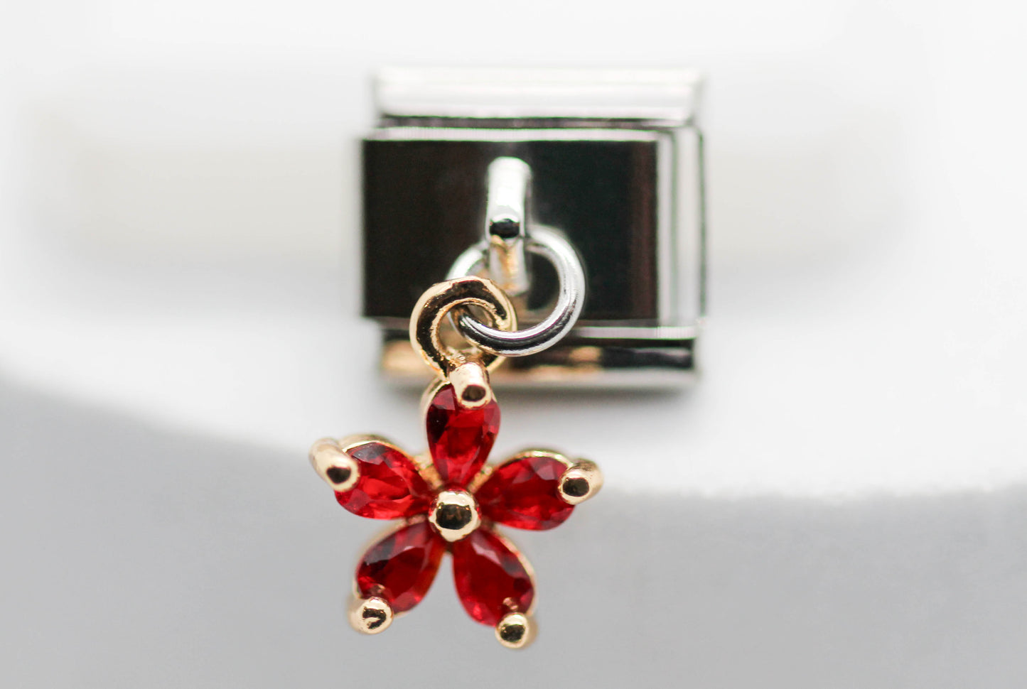 CHARM FLOR CIRONIAS ROJAS COLGANTE; PULSERA ITALIANA