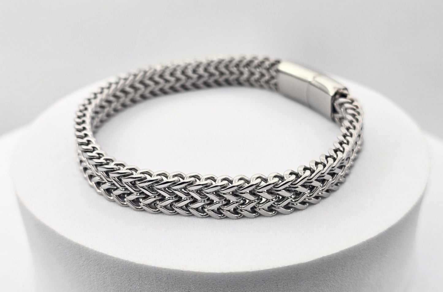 PULSERA CABALLERO CADENA DOBLE ESPIGA 21CMS LARGO; 9 X 4MM ANCHO; TONO PLATEADO
