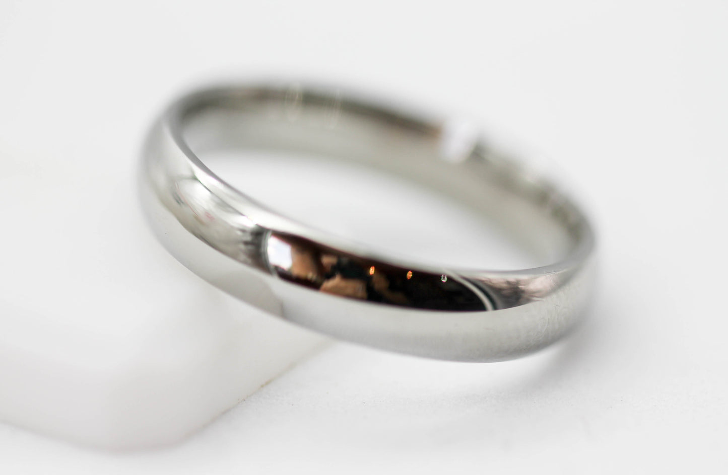 ANILLO ARGOLLA UNISEX CONFORT 5MM; TONO PLATEADO