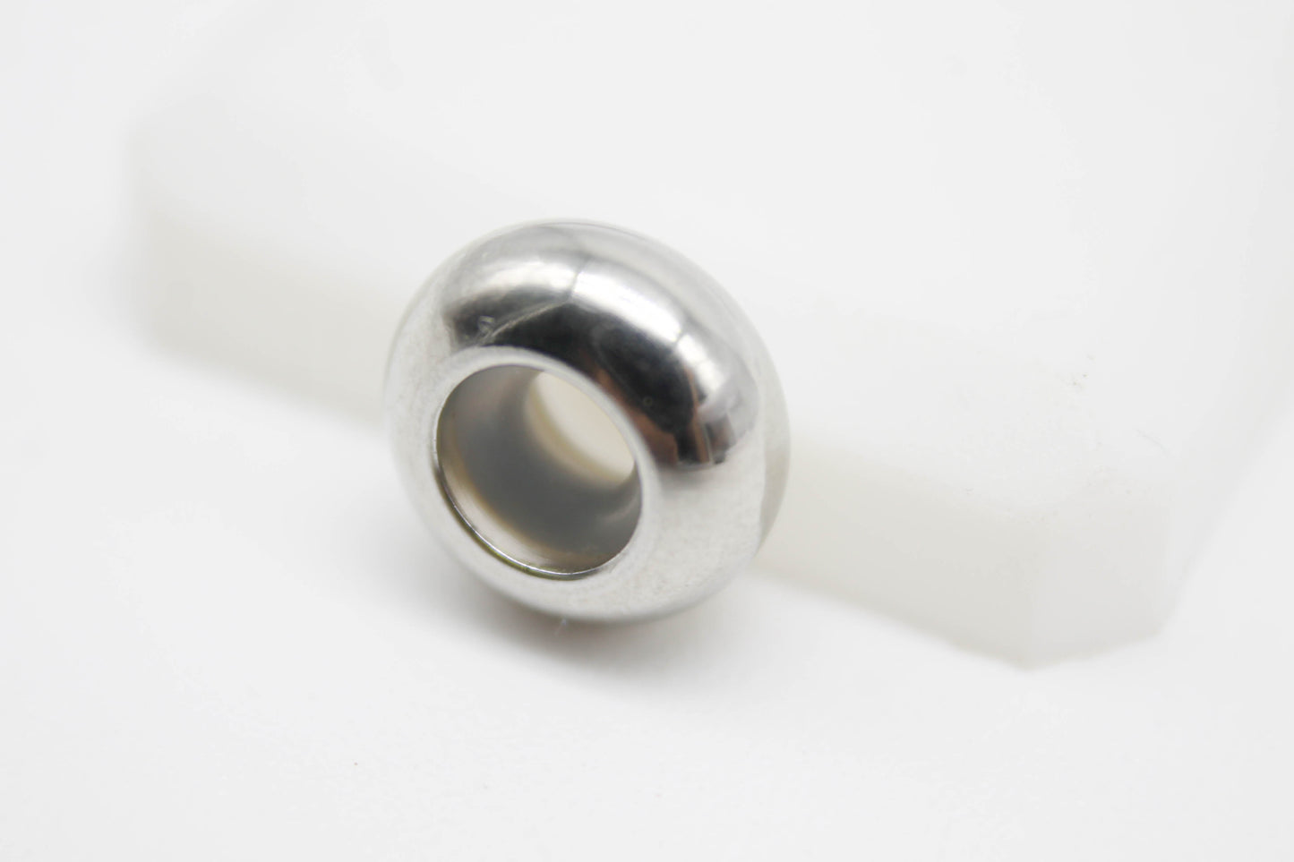 TOPE PARA PULSERA DE CHARMS; TONO PLATEADO