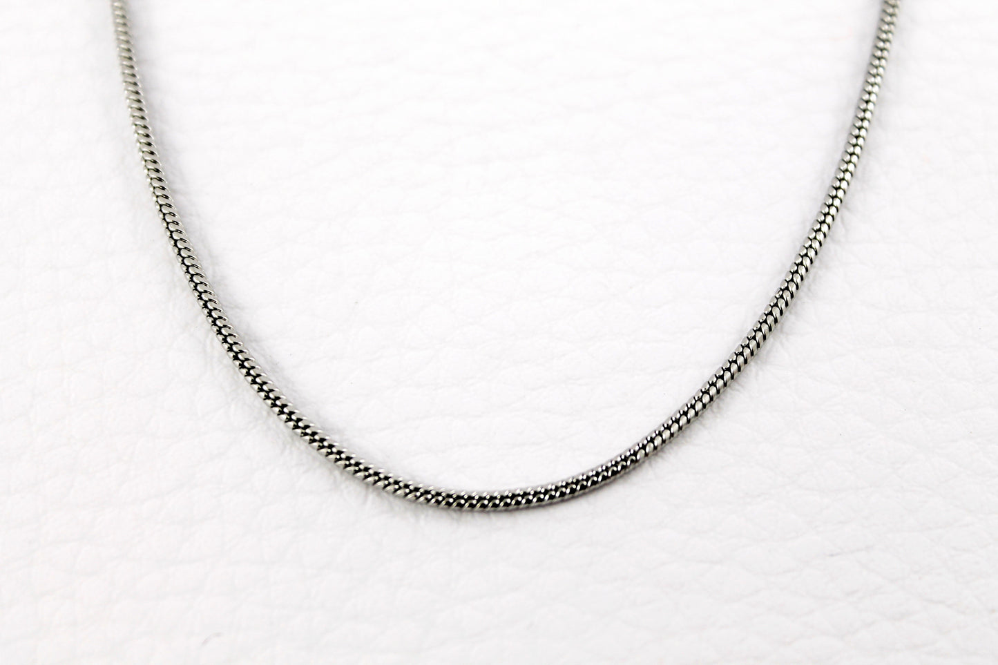 CADENA COLA DE RATON 1.5MM X 45 CMS; TONO PLATEADO