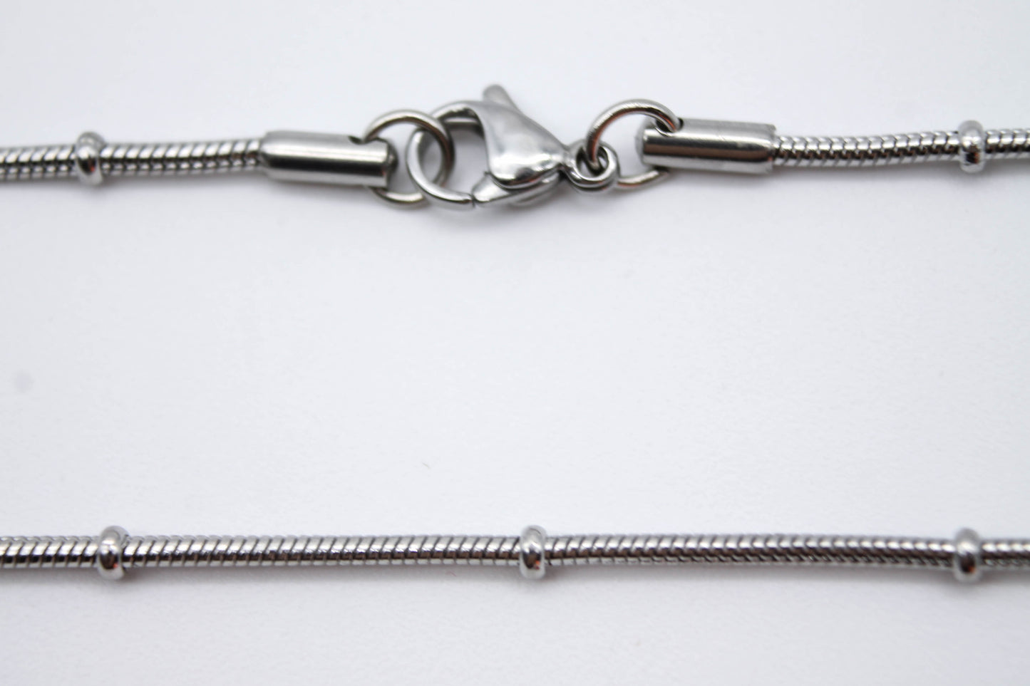 CADENA COLA DE RATÓN ESFERITAS 45 CMDORADO PLATEADO ACERO QUIRURGICO INOXIDABLE 316L REGALO MUJER DETALLE CALIDAD PRODUCTOS DE IMPORTACIÓN GUADALAJARA MÉXICO ENVÍOS DAMA JUVENIL MODA TENDENCIA DISEÑO GARANTÍA