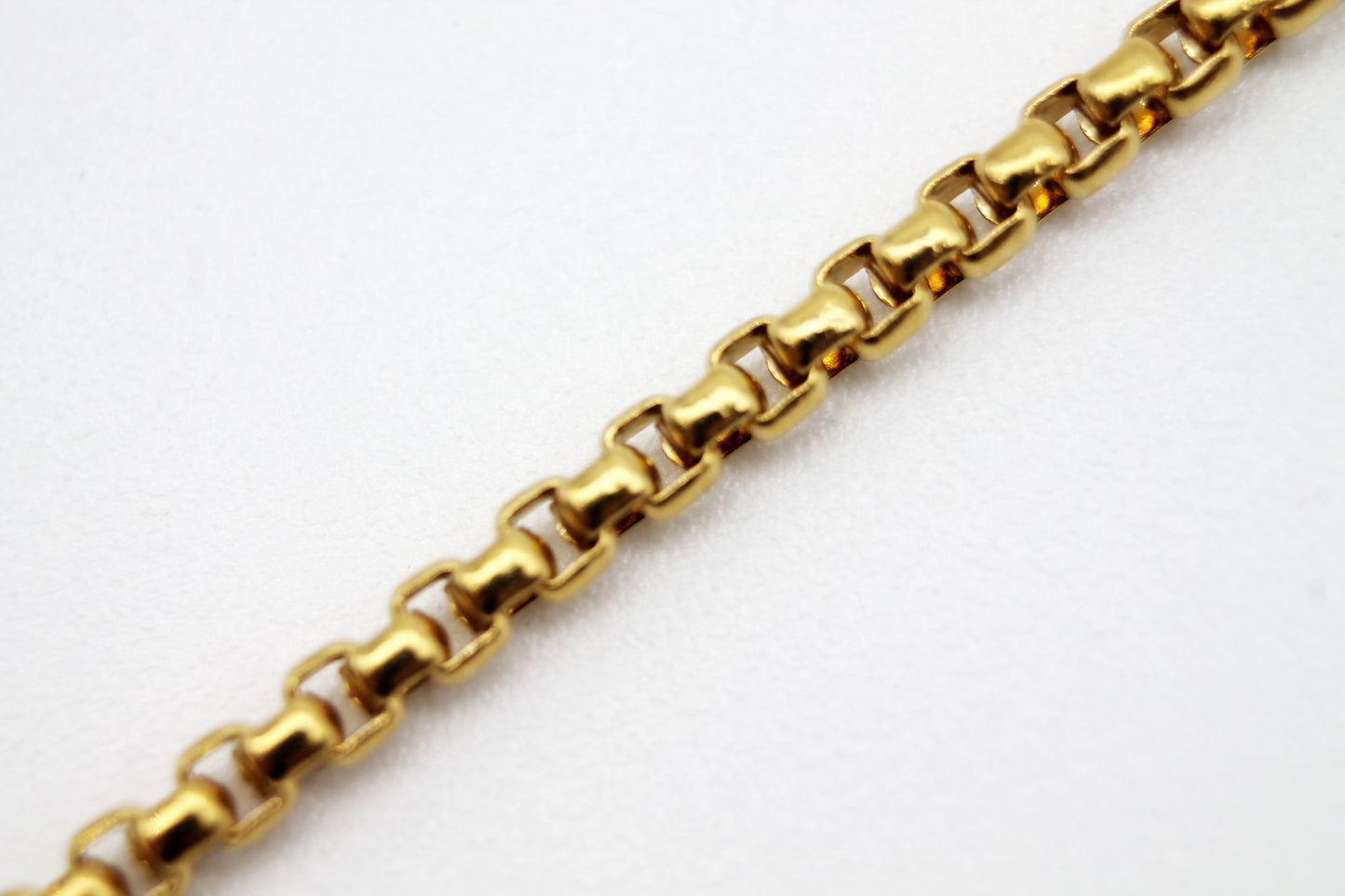 CADENA REDONDA 2.5MM X 80 CMS; TONO DORADO