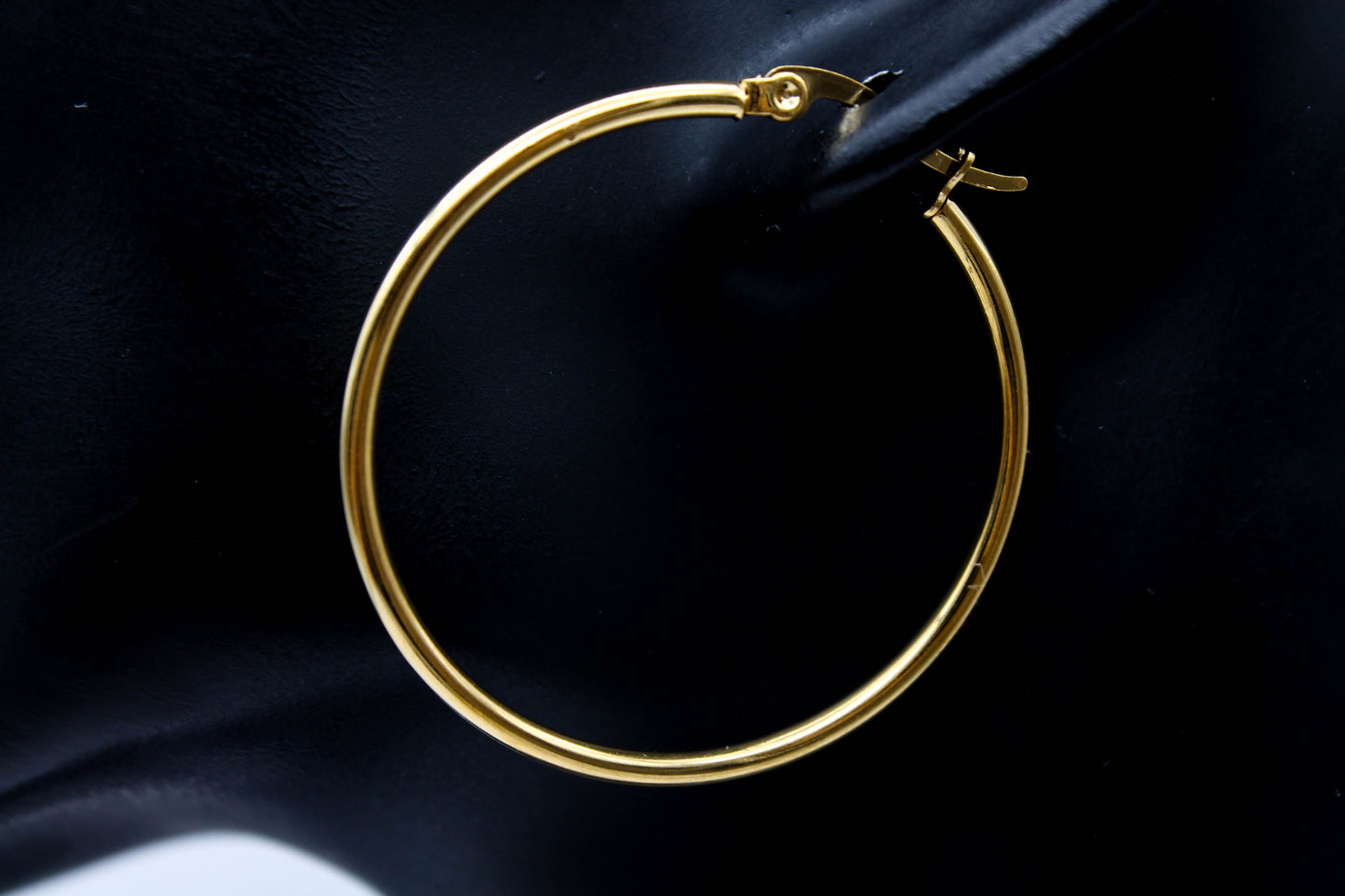 ARRACADAS BASICAS TUBULARES 40MM; TONO DORADO