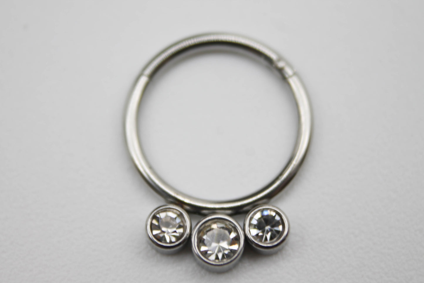 PIERCING EAR CUFF ARO PERFORACION OREJA PLATEADO ACERO QUIRURGICO INOXIDABLE 316L REGALO MUJER DETALLE CALIDAD PRODUCTOS DE IMPORTACIÓN GUADALAJARA MÉXICO ENVÍOS DAMA JUVENIL MODA TENDENCIA DISEÑO GARANTÍA