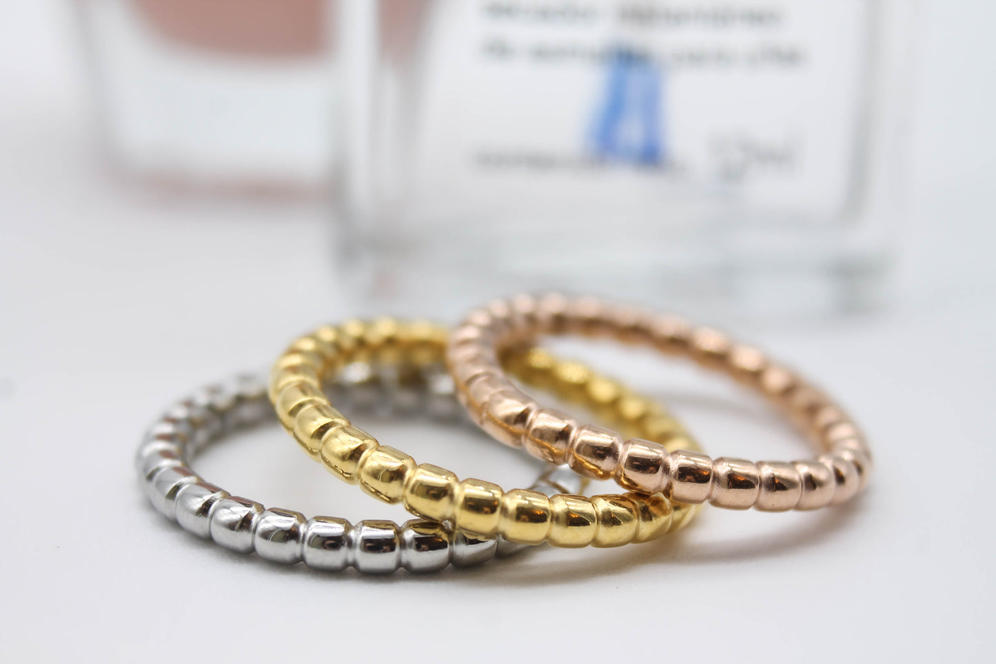 ANILLO DE ESFERITAS DORADO