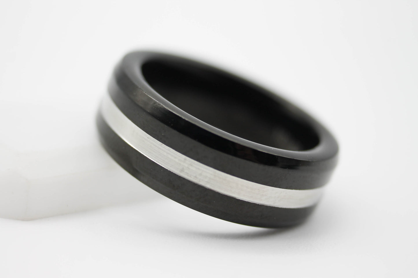 ARGOLLA NEGRA CENTRO PLATEADO