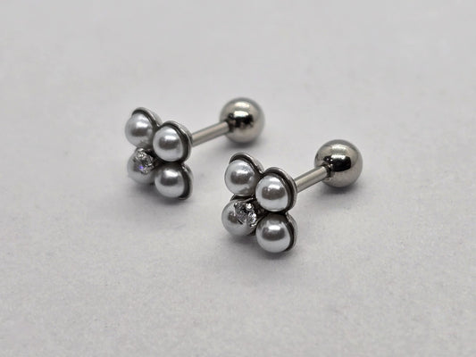BROQUELES CUATRO PERLAS CIRCONIA AL CENTRO 5X5MM CON TOPE DE ROSCA; TONO PLATEADO