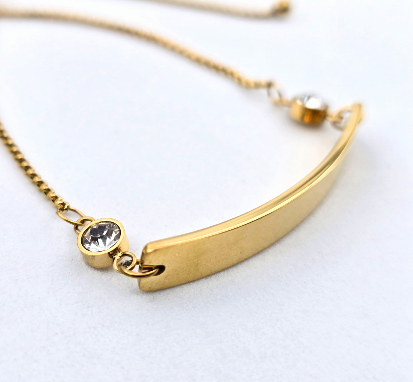 *ESCLAVA AJUSTABLE DOBLE CIRCONIA; TONO DORADO*
