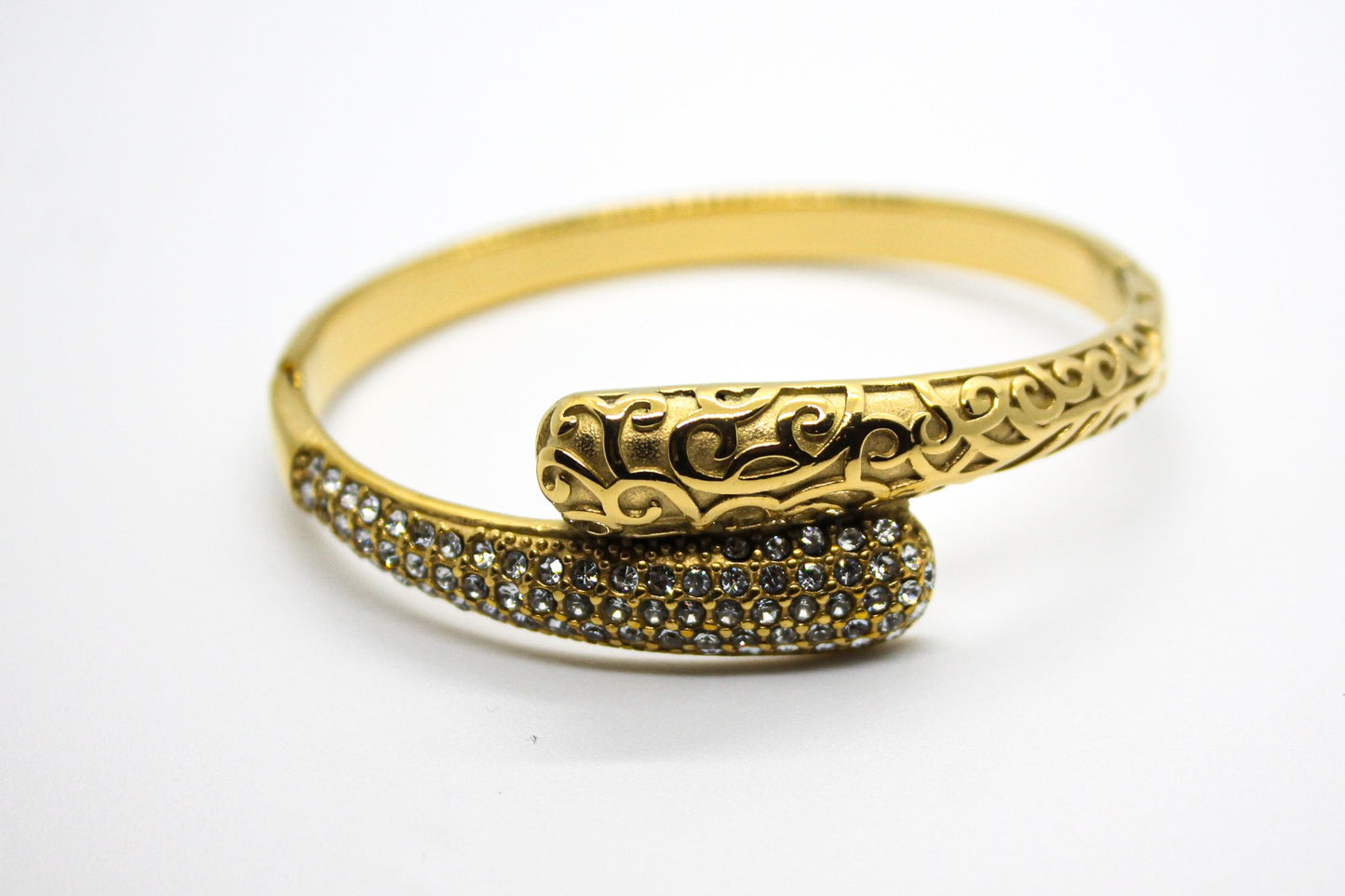 BRAZALETE DOBLE GOTA GRECAS Y CIRCONIAS; TONO DORADO