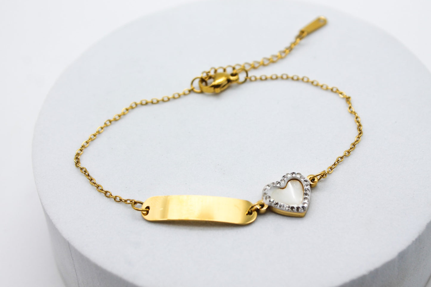 ESCLAVA CORAZON MADRE PERLA CIRCONIAS; TONO DORADO