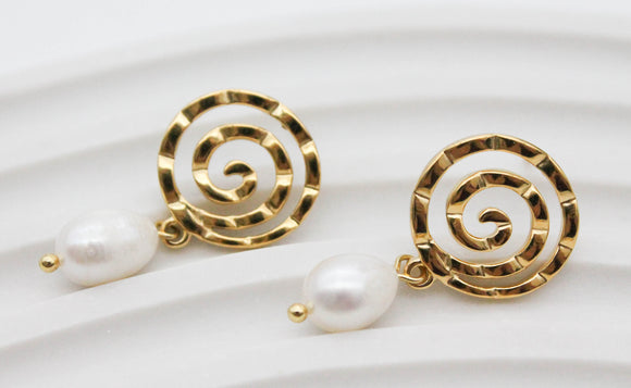 ARETES ESPIRAL, PERLA DE RIO 30MM TONO DORADO