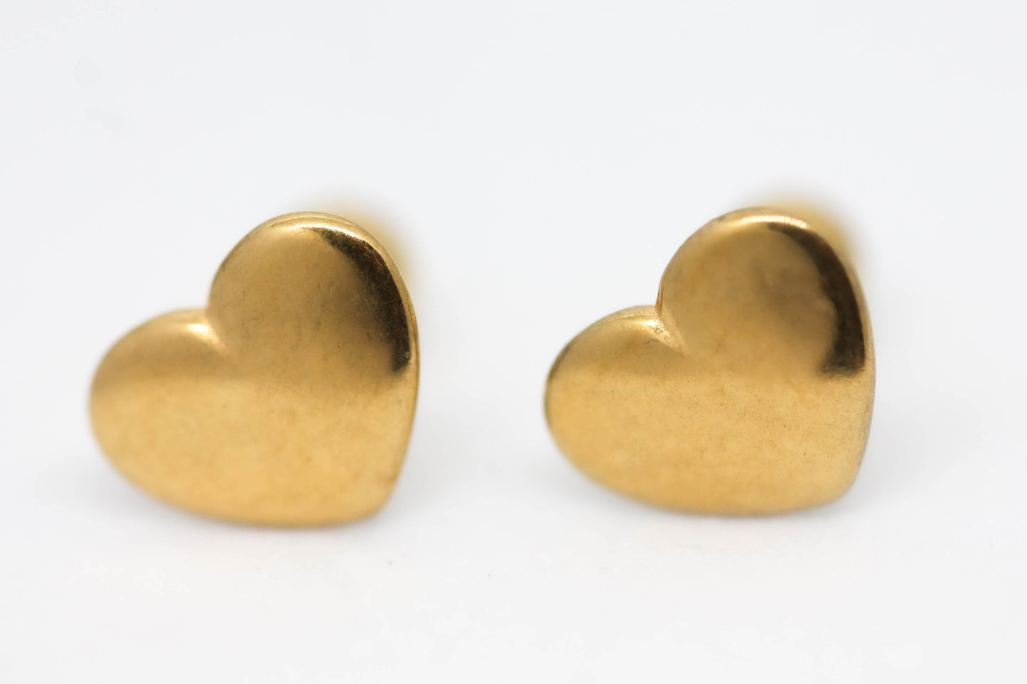 BROQUEL CORAZON 3D 9MM; TOPE DE ROSCA; TONO DORADO