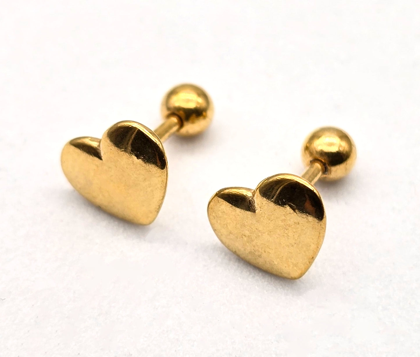 BROQUEL CORAZON 3D 9MM; TOPE DE ROSCA; TONO DORADO