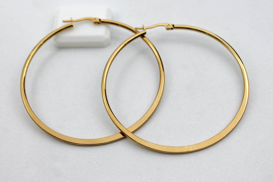 ARRACADAS BASICAS PLANAS 60MM; TONO DORADO