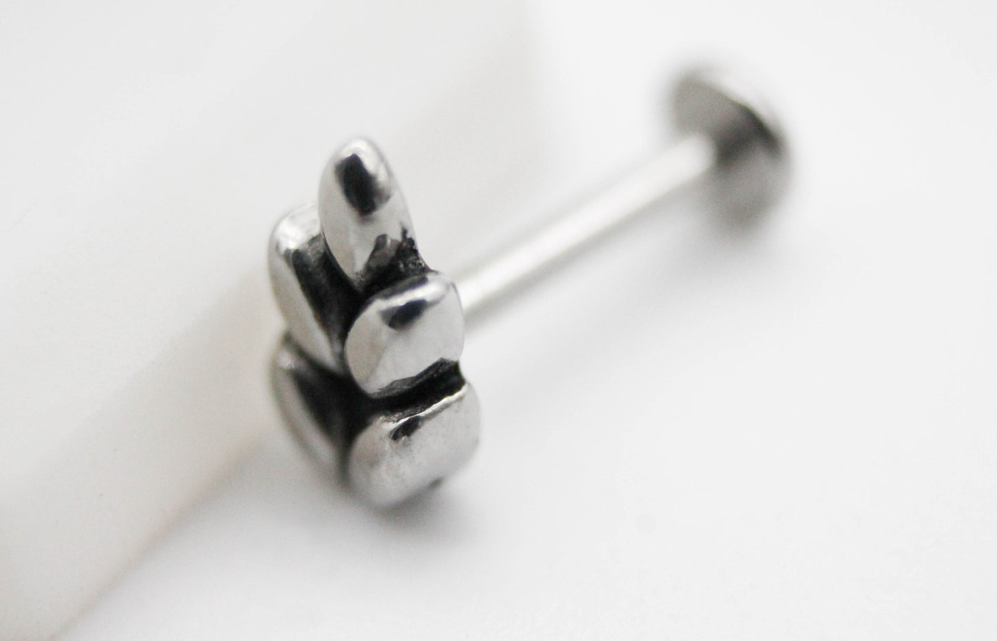 PIERCING TRIGO 6 MM TONO PLATEADO