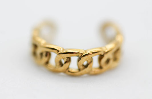 *EAR CUFF/ PIERNCIG FALSO/CONCIENCIAS ESLABON 4MM DE ANCHO , TONO DORADO*