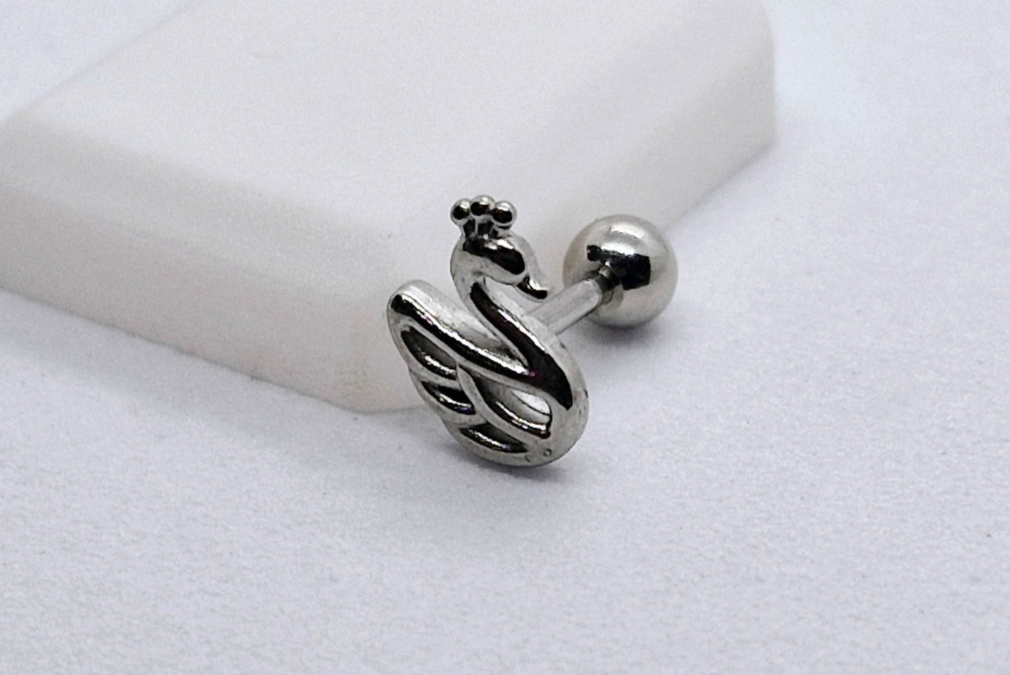 PIERCING CISNE; TONO PLATEADO