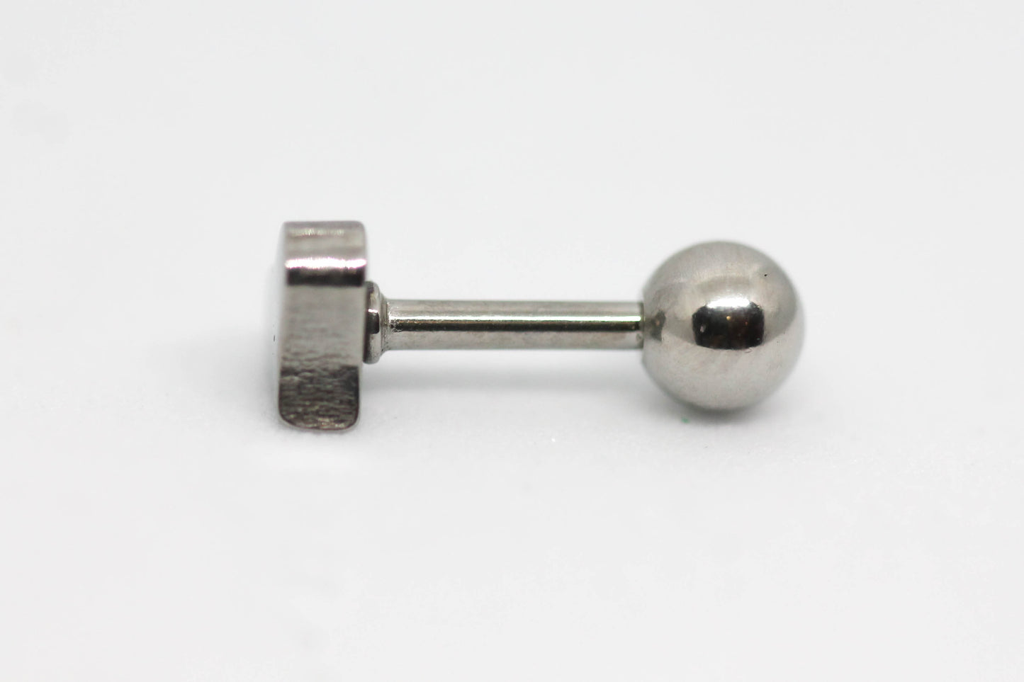 PIERCING CORAZON 5MM; TONO PLATEADO