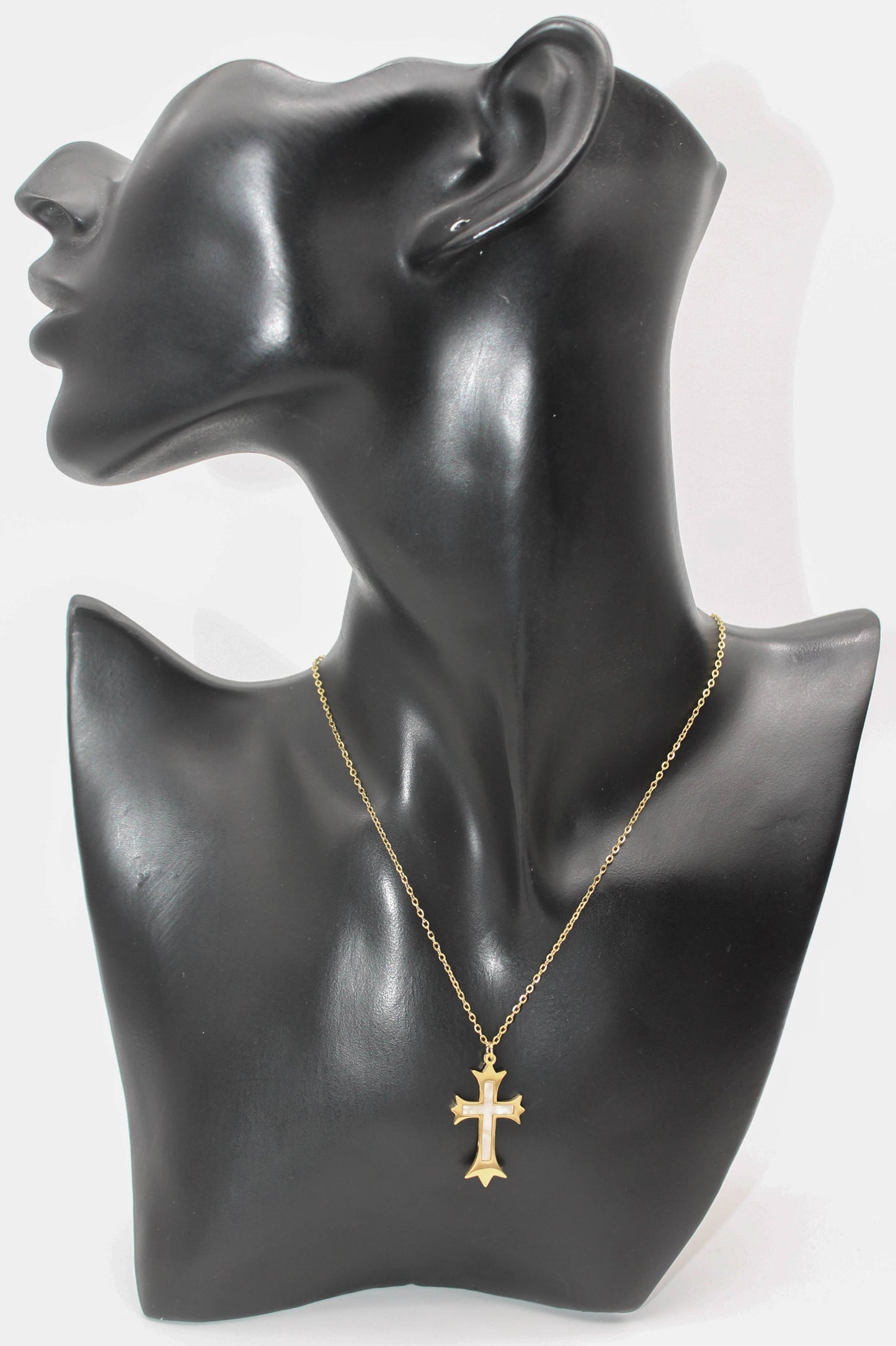 COLLAR CRUZ MADRE PERLA CADENA 45CMS + 5CMS EXTENSION; DIJE 28MM; TONO DORADO
