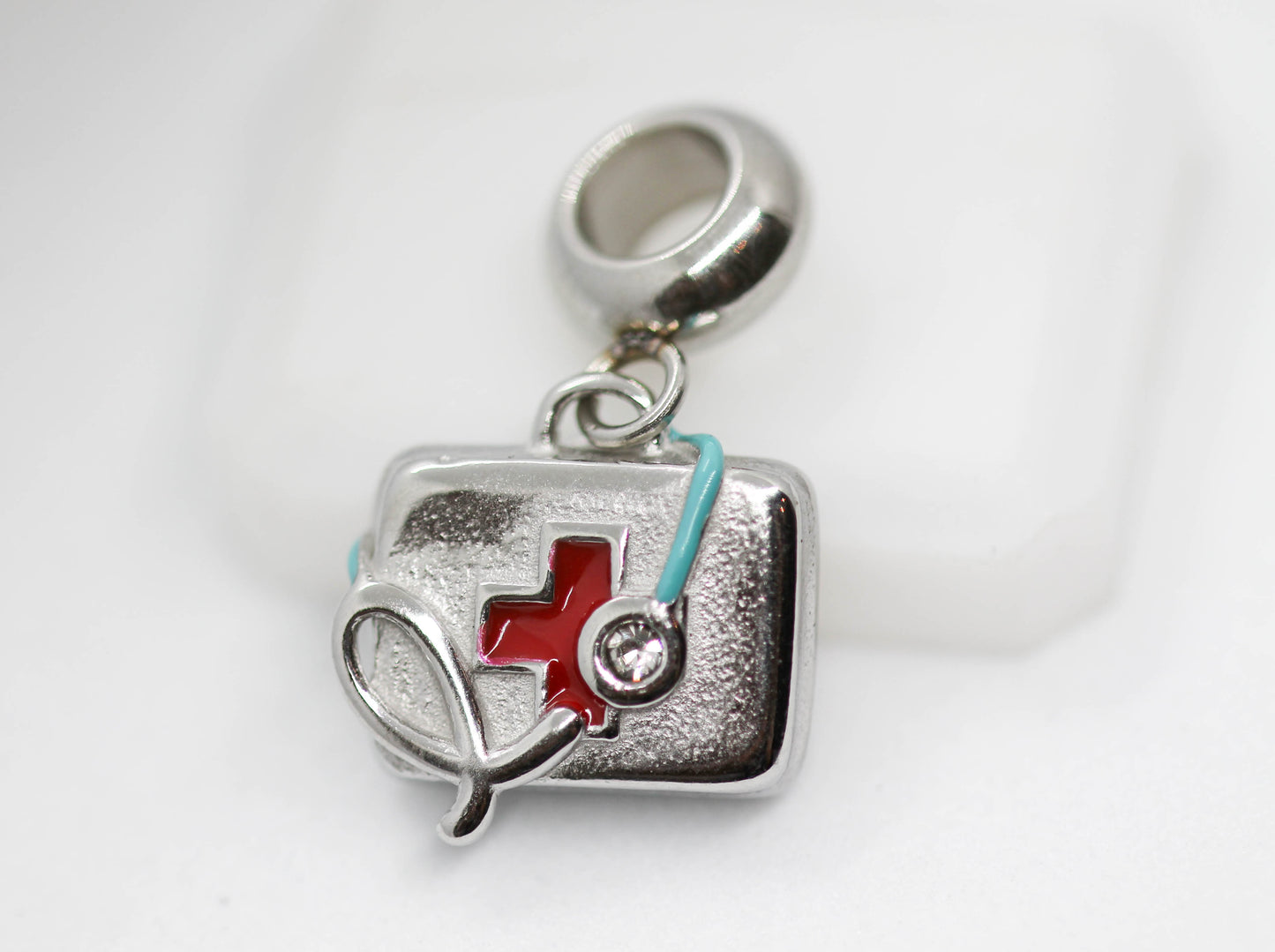 CHARM BOTIQUIN MEDICO COLGANTE