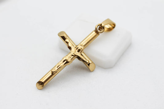 DIJE DE CRISTO EN CRUZ 42X20MM; TONO DORADO