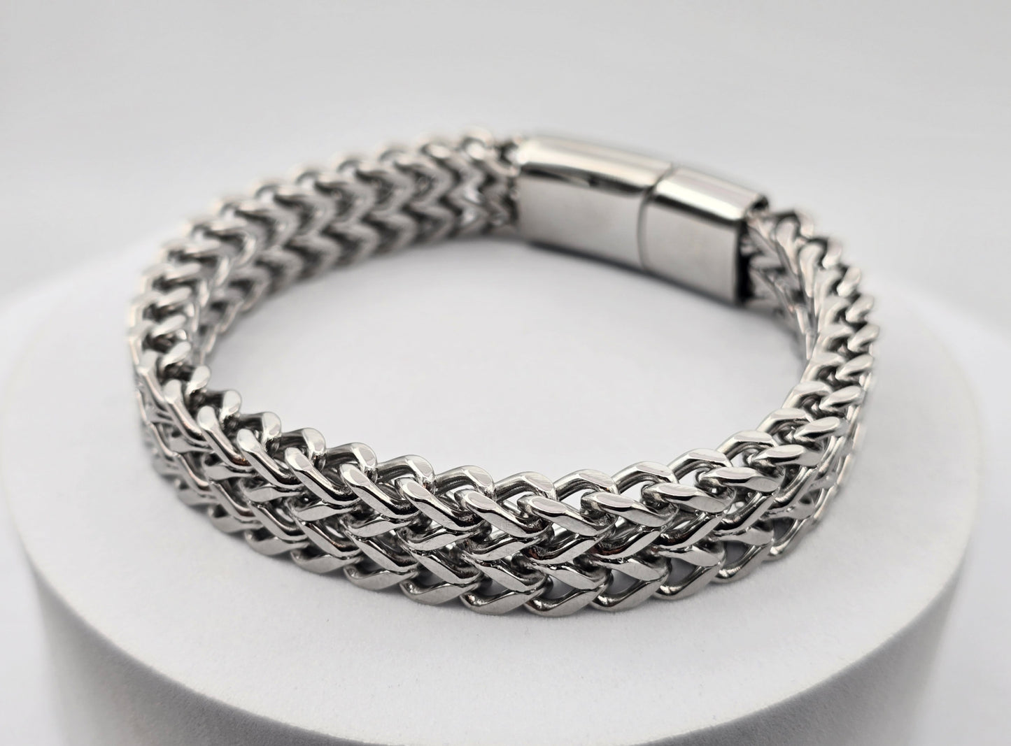 PULSERA CABALLERO CADENA DOBLE ESPIGA 21CMS LARGO; 12 X 6MM ANCHO; TONO PLATEADO
