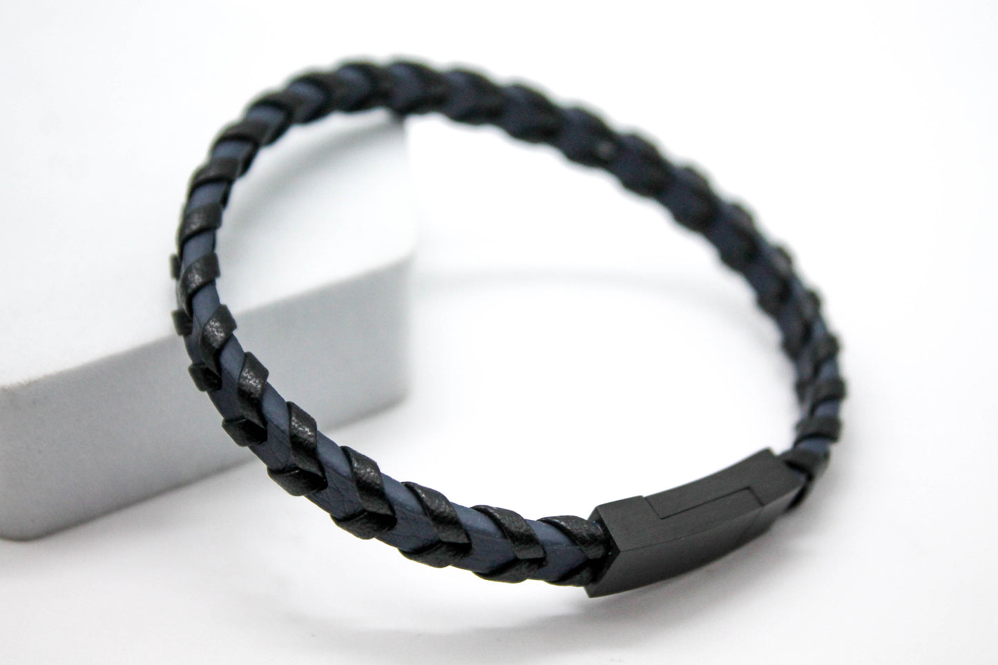 PULSERA CABALLERO PIEL ESPIGAS AZUL; BROCHE ACERO NEGRO