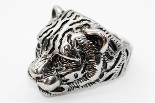 ANILLO CABALLERO ROSTRO LEOPARDO ; TONO PLATEADO