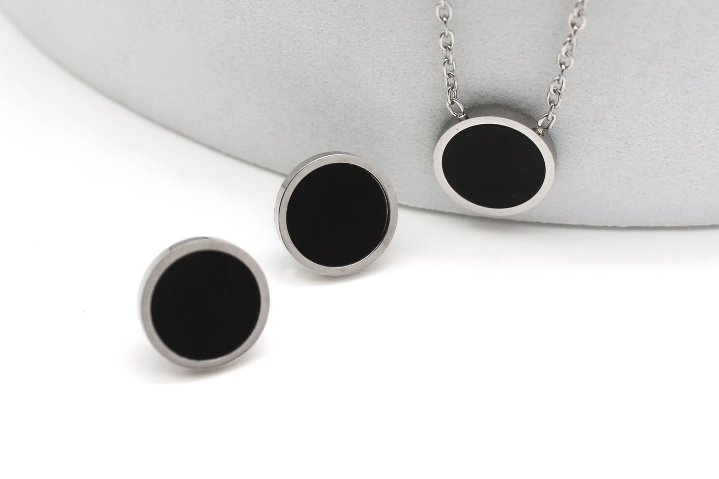 SET CIRCULO ONIX; TONO PLATEADO