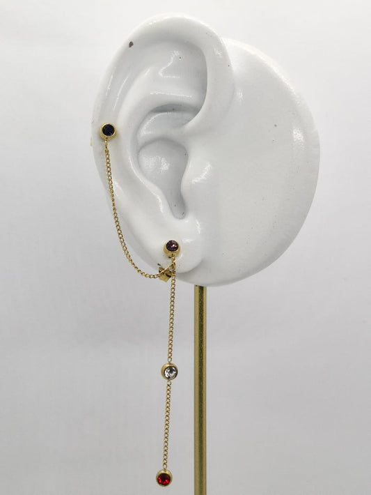 *ARETE / PIERCING DOBLE CON CADENA CIRCONIAS COLORES; TONO DORADO*