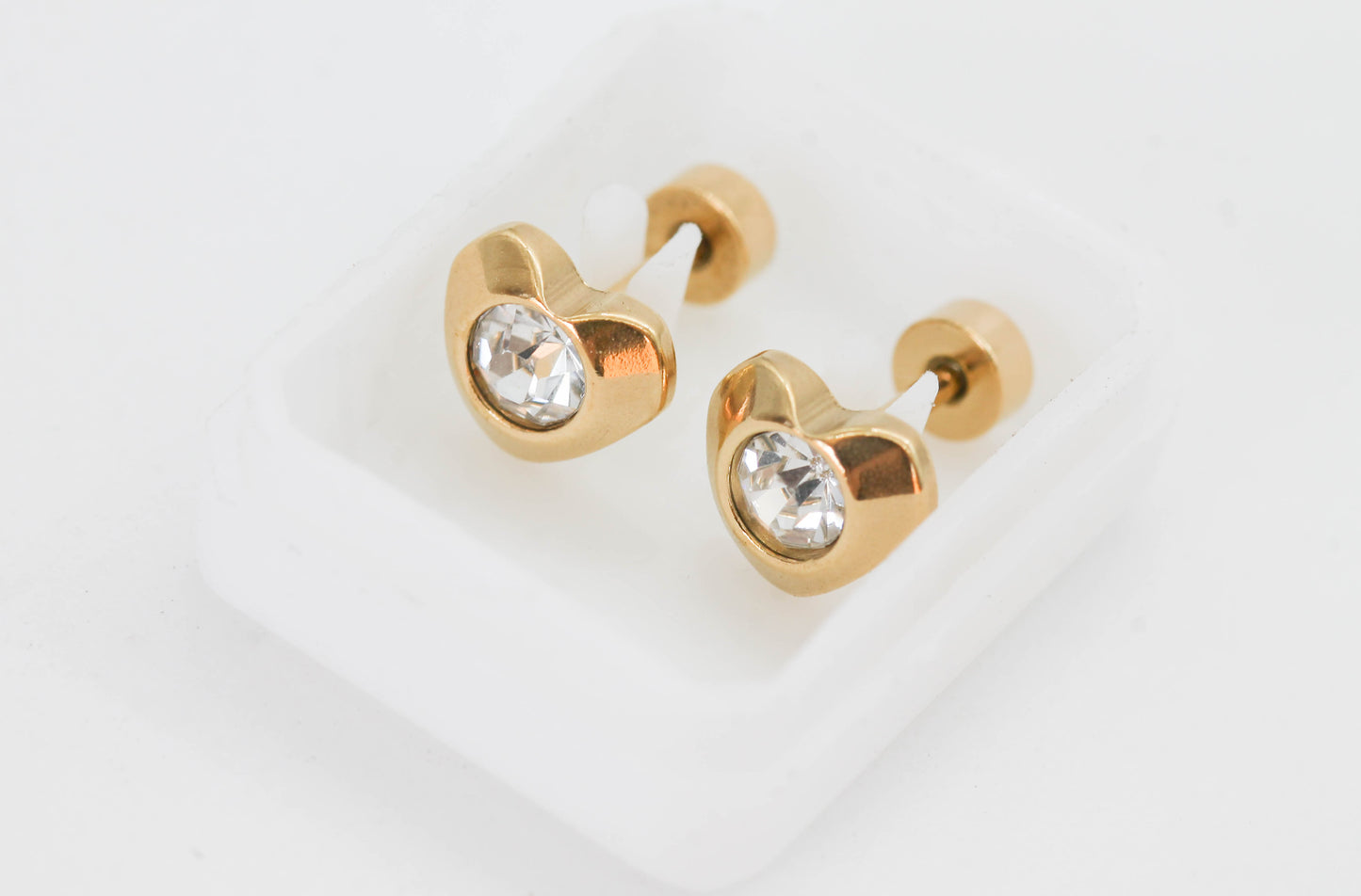 BROQUEL CORAZON CIRCONIA CON TOPE DE ROSCA, TONO DORADO