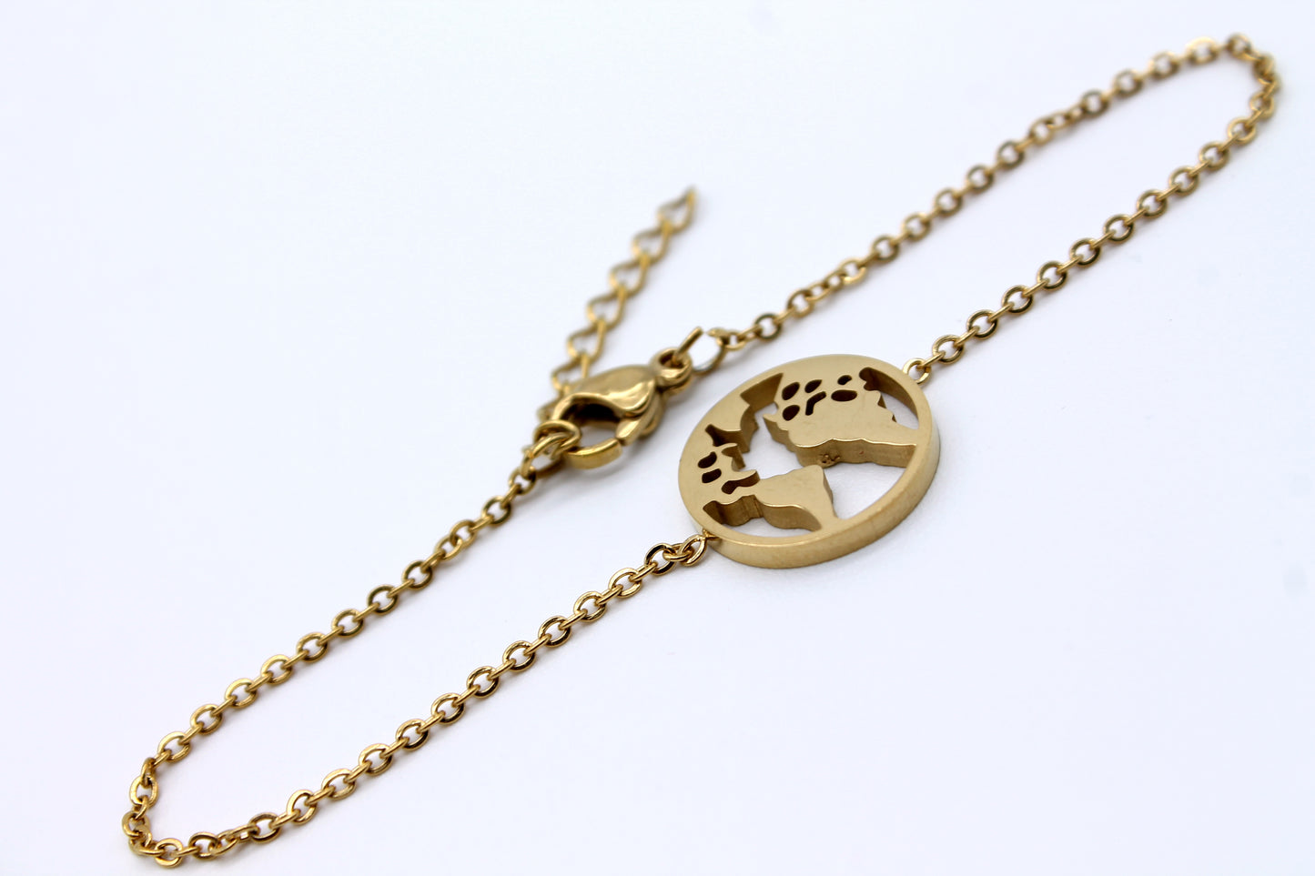 PULSERA DE CADENA DELGADA CON DIJE DE MAPAMUNDI