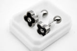 BROQUEL FLOR NEGRA 4 PETALOS CIRCONIA, CON POSTE