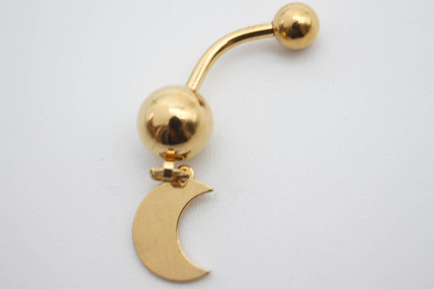 PIERCING PARA OMBLIGO LUNA, TONO DORADO