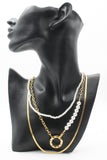 COLLAR TRIPLE, PERLAS, ARO, CADENA PLANCHADA, TONO DORADO