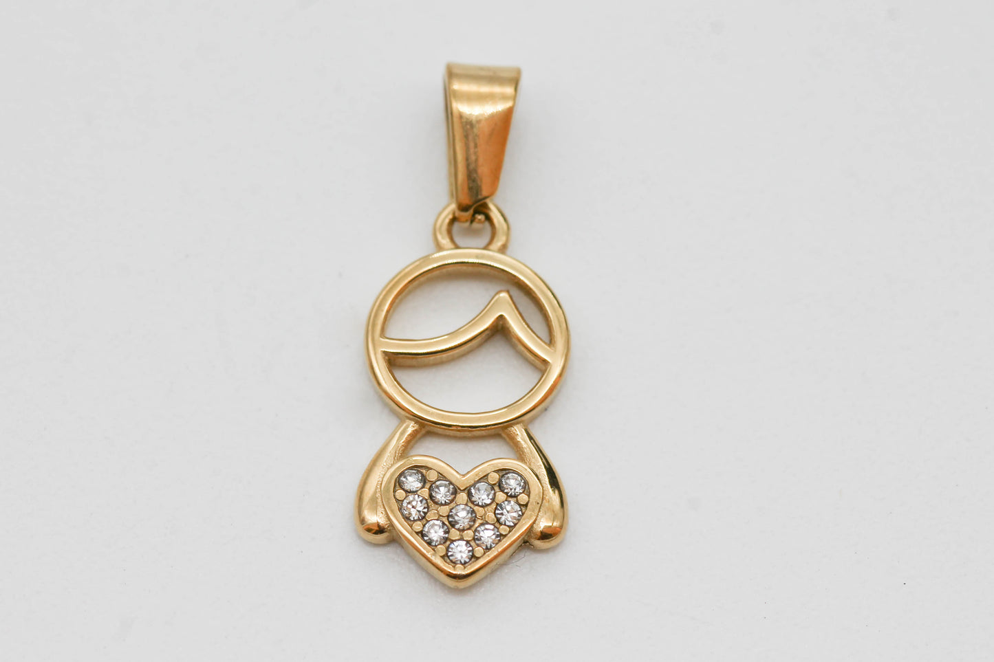 DIJE NIÑO ABRAZO CORAZON DE CIRCONIAS 15 MM, DORADO